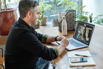 Remote video signing consultation with Ontario real estate lawyer